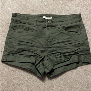 hunter green shorts